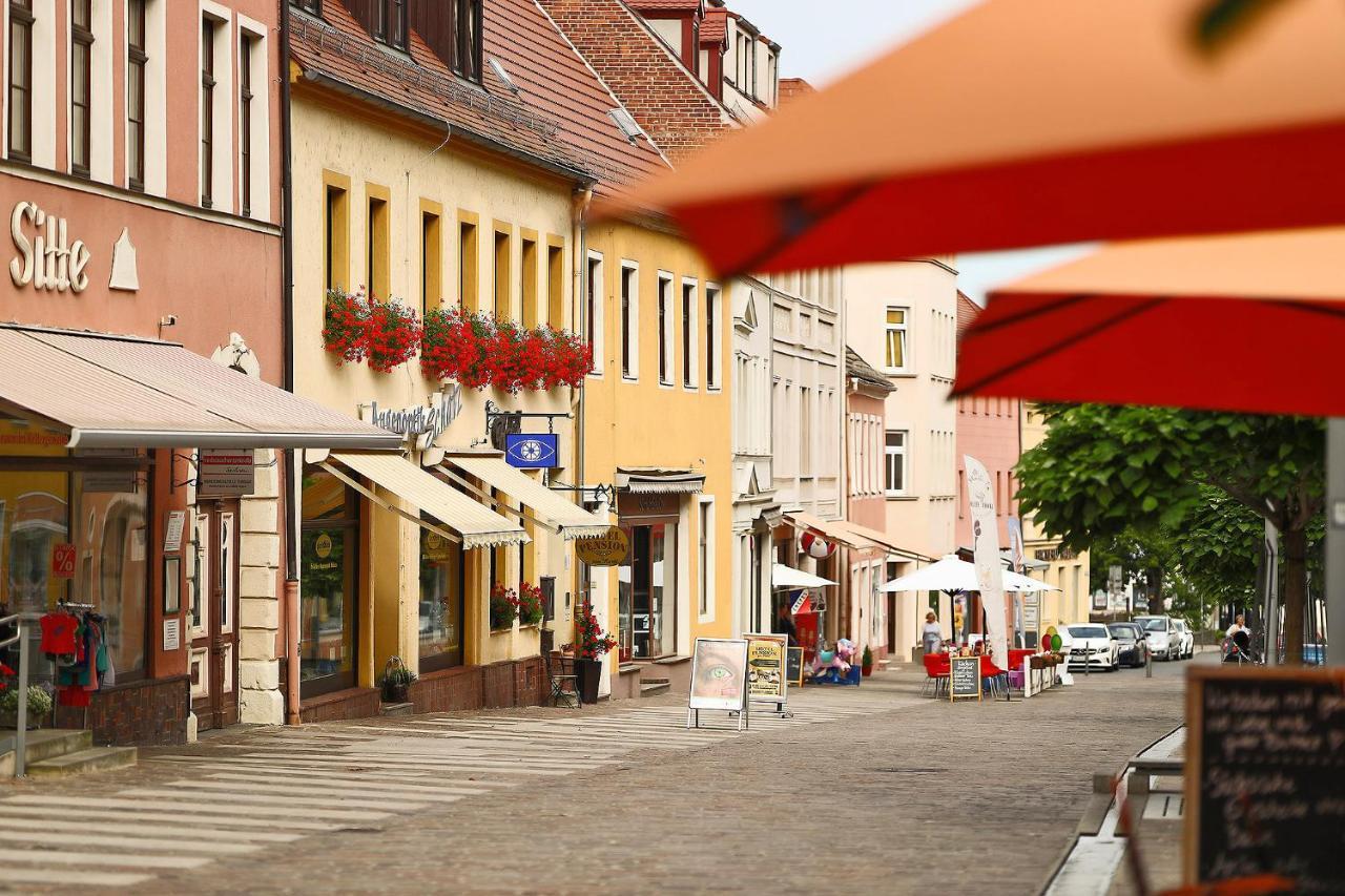 Hotel-Pension Zum Markt Torgau Exterior foto